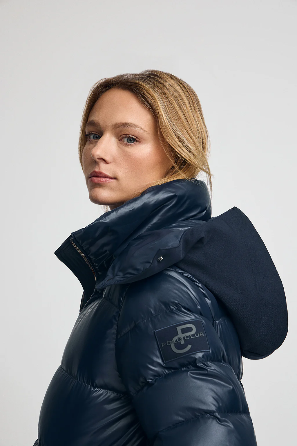 Chaqueta de plumas Ofelia azul marino con logo Polo Club - Image 2
