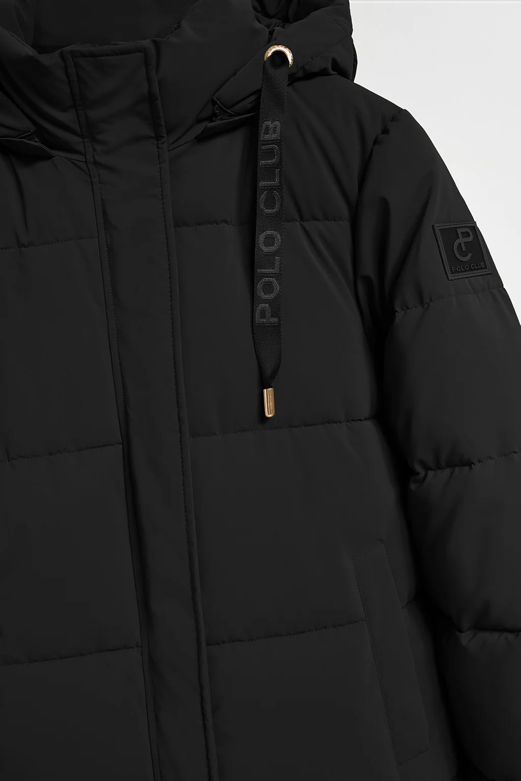 Abrigo Roma color negro de capucha extraíble y detalles Polo Club - Image 9