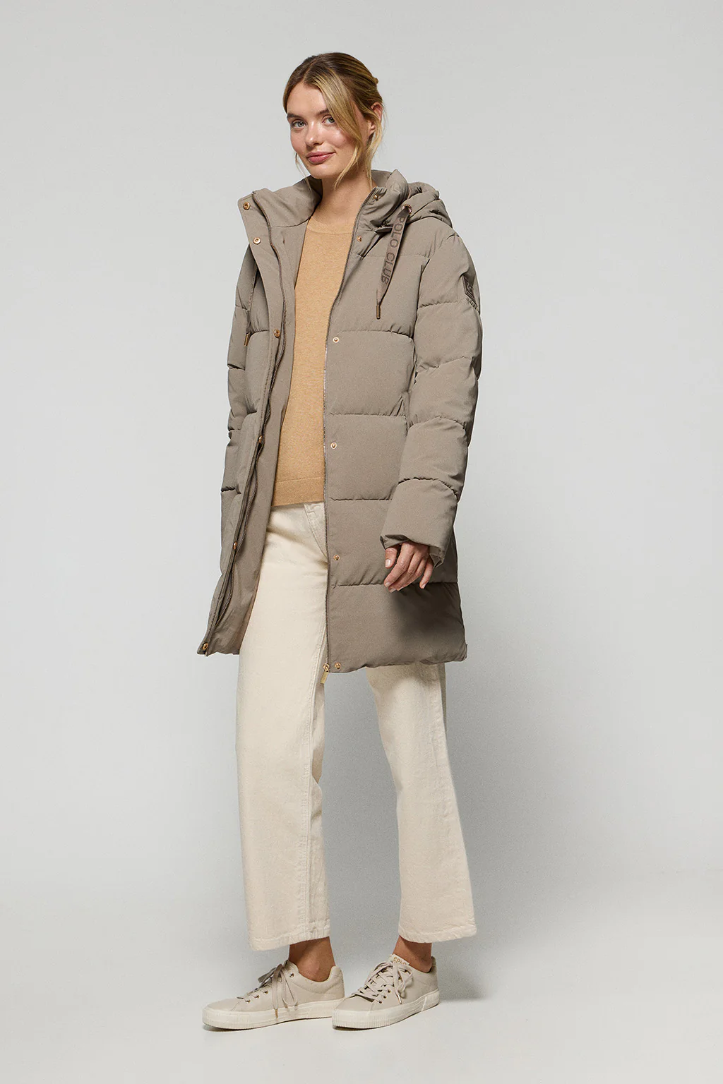 Abrigo Roma color taupe de capucha extraíble y detalles Polo Club - Image 4