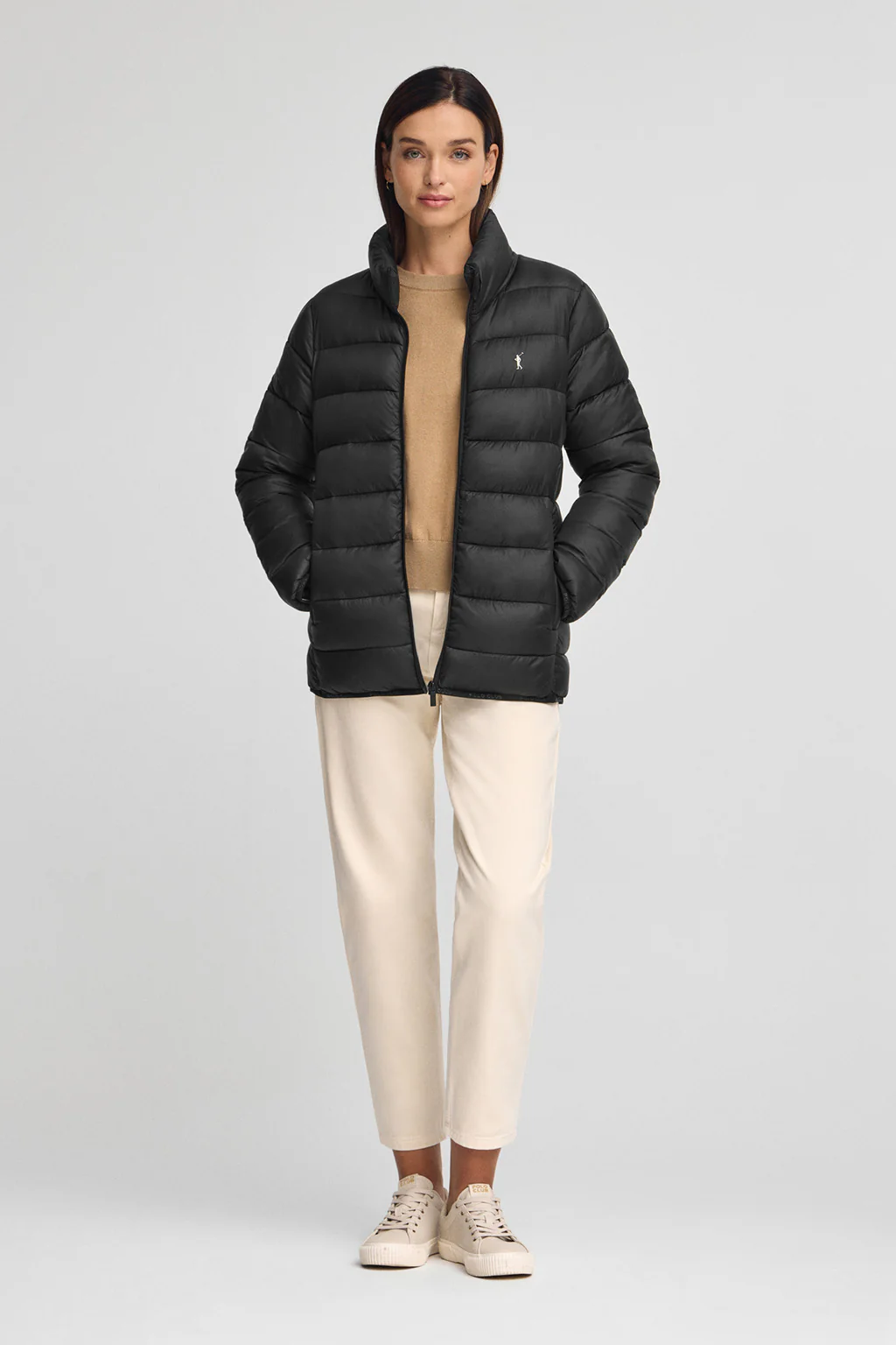Chaqueta Salma Embroidery negro con logo Rigby Go - Image 3