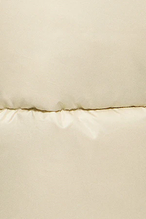 Chaqueta beige corta acolchada Sidney con detalles Polo Club - Image 7