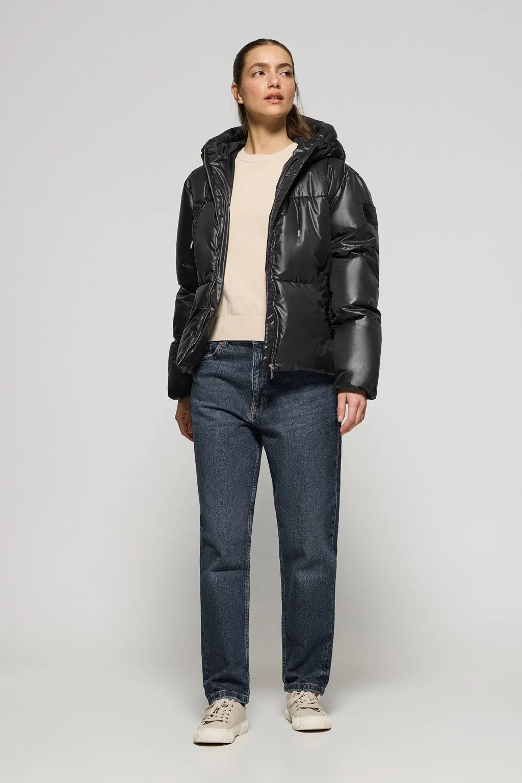 Chaqueta negra corta acolchada Sidney con detalles Polo Club - Image 4