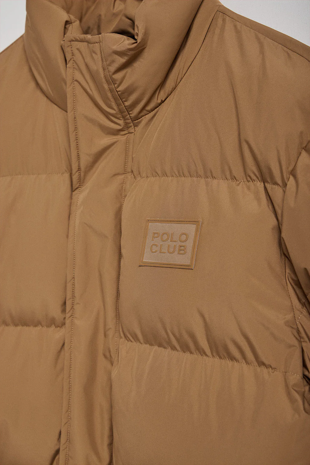 Chaqueta color camel Slope acolchada con detalles Polo Club - Image 10