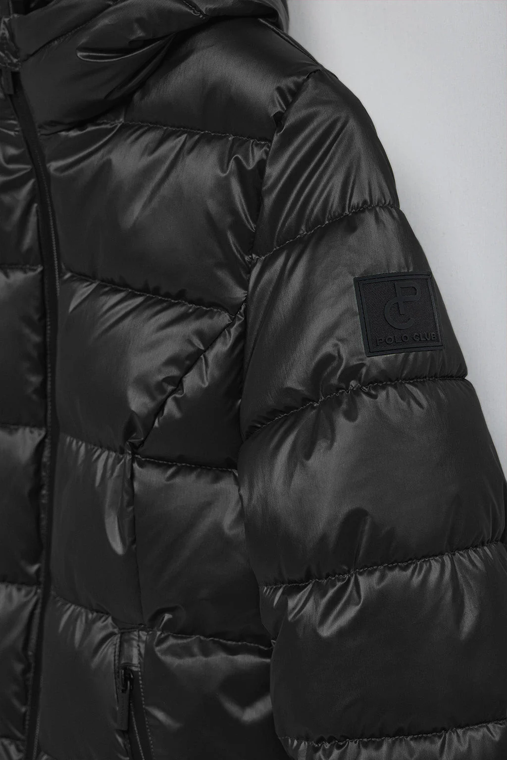 Chaquetón negro efecto brillo Snow de capucha fija y detalles Polo Club - Image 8