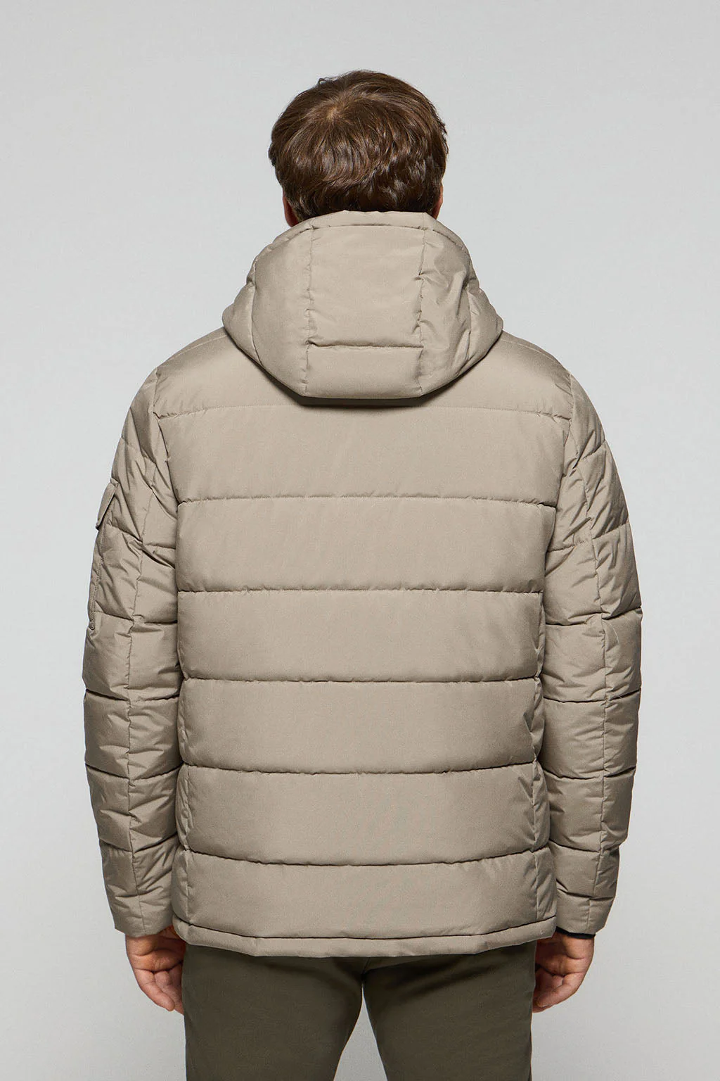 Chaqueta St Moritz beige acolchada de capucha fija y detalles Polo Club - Image 8