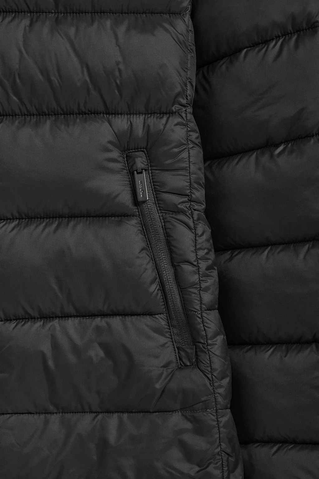 Chaqueta ultralight Susanne negra con bordado Rigby Go - Image 7