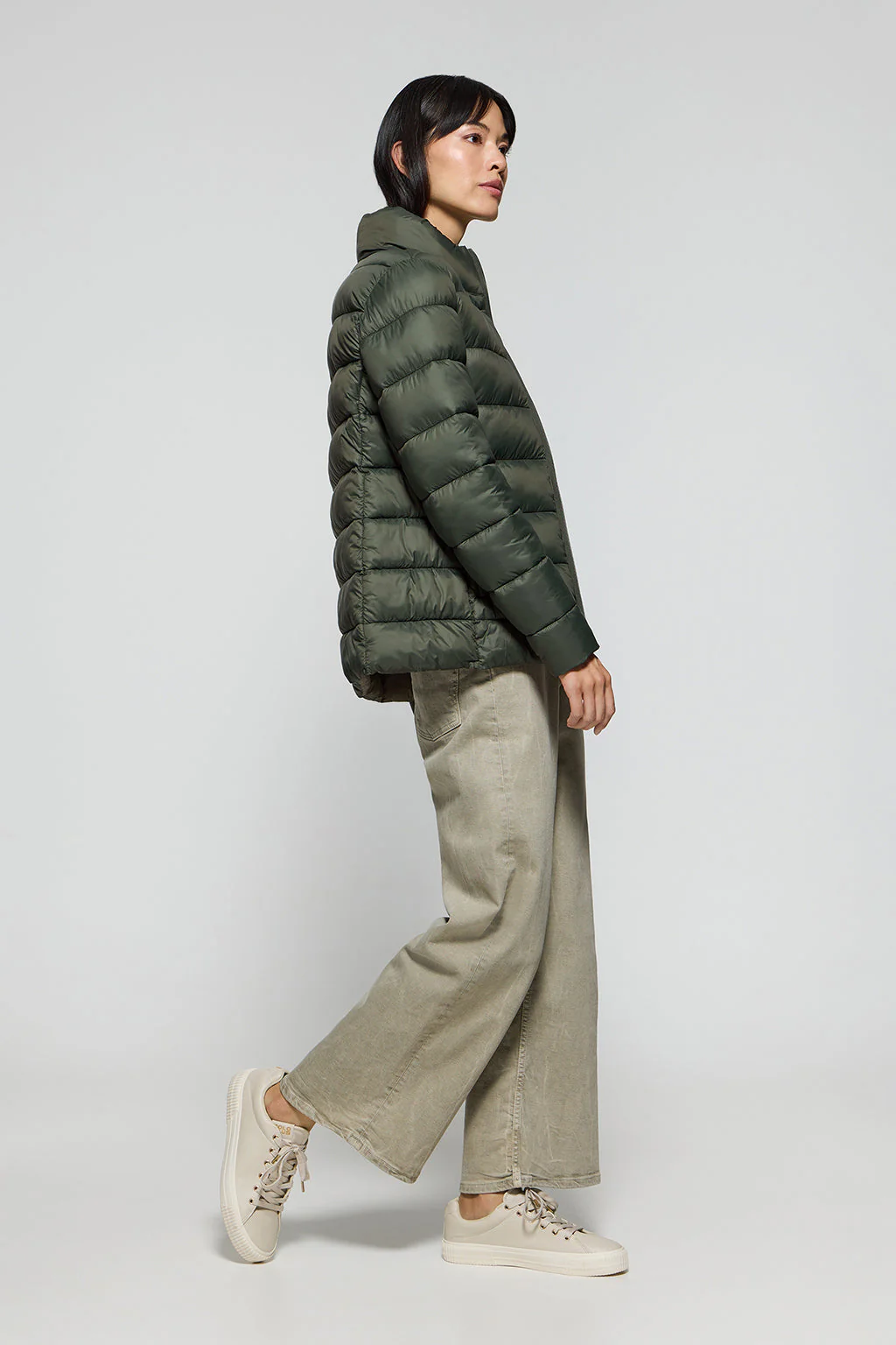 Chaqueta ultralight Susanne color verde con parche Rigby Go - Image 3