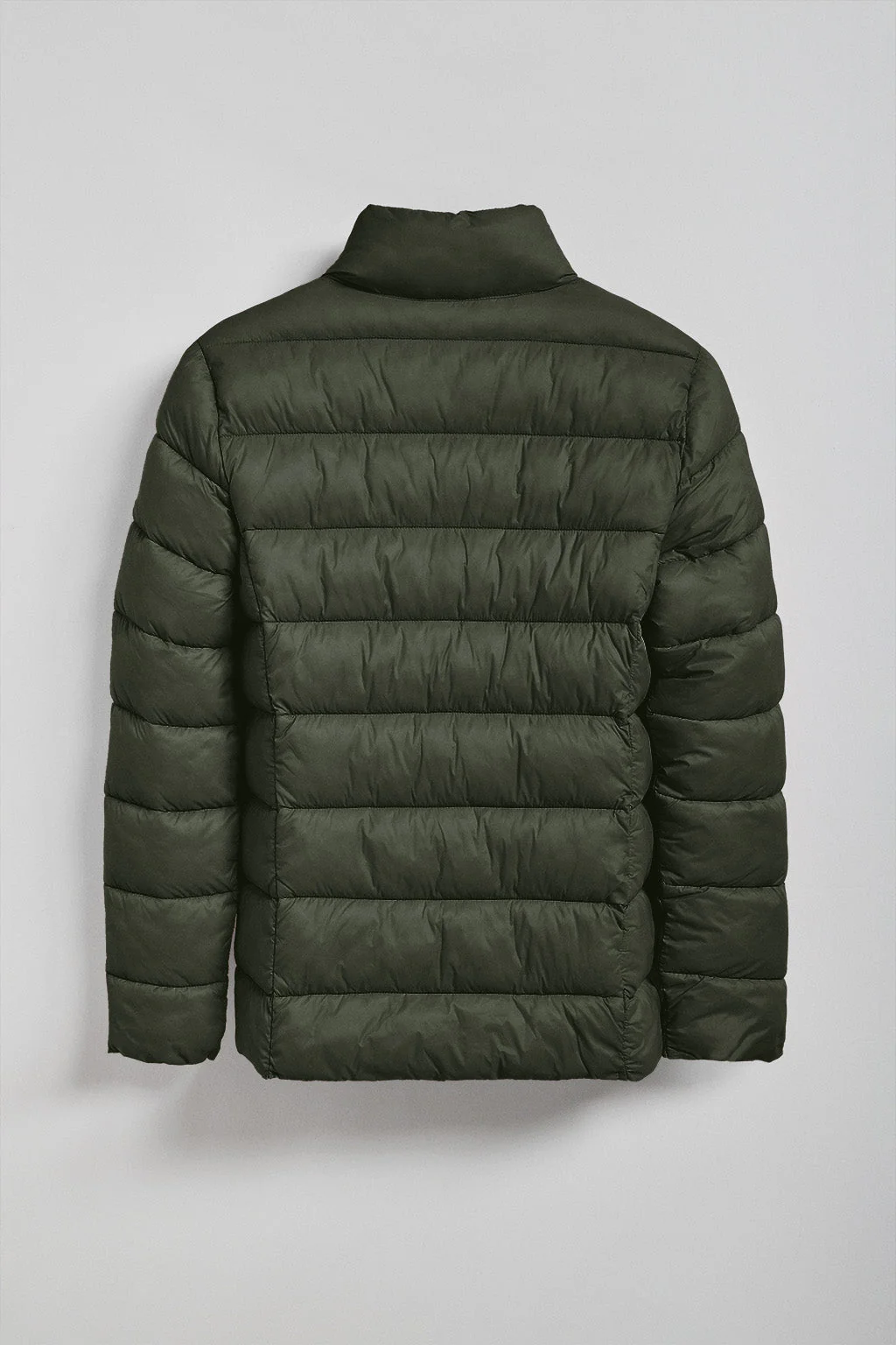 Chaqueta ultralight Susanne color verde con parche Rigby Go - Image 8