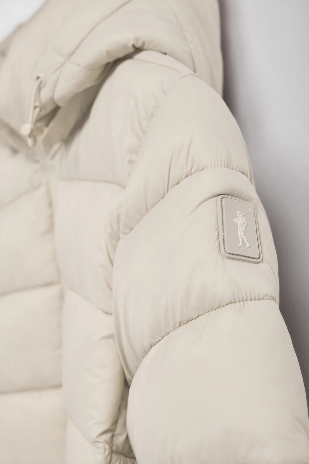 Abrigo Suzette ultralight beige con parche Rigby Go - Image 6