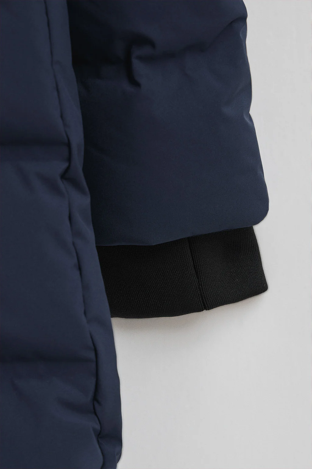 Abrigo de plumas Valberg azul marino con logo Polo Club - Image 10
