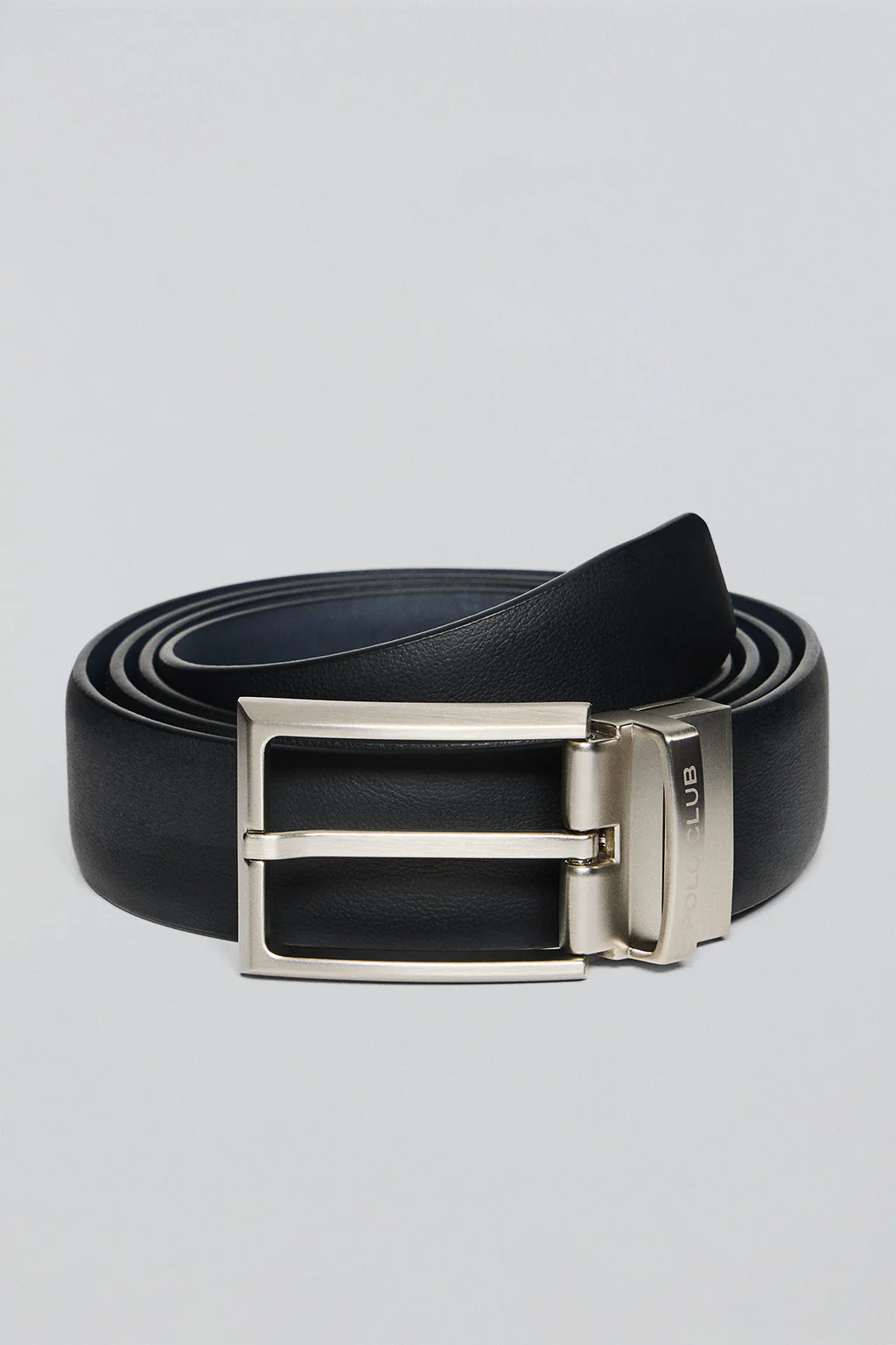 Cinturón clásico reversible Tyler negro y azul con detalle Polo Club - Image 4