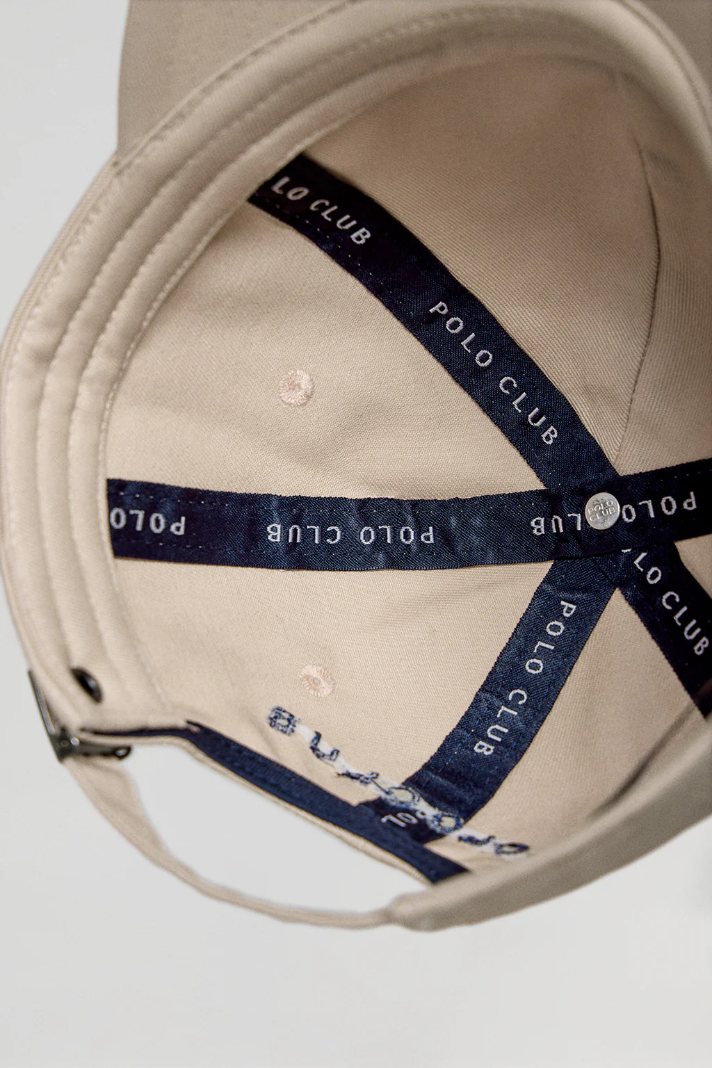 Gorra infantil beige con logo bordado Rigby Go - Image 3