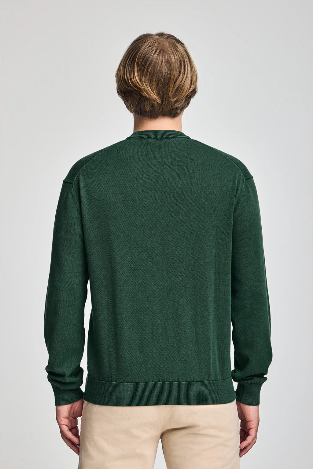 Jersey verde esmeralda garment dye de cuello redondo y logo bordado - Image 2
