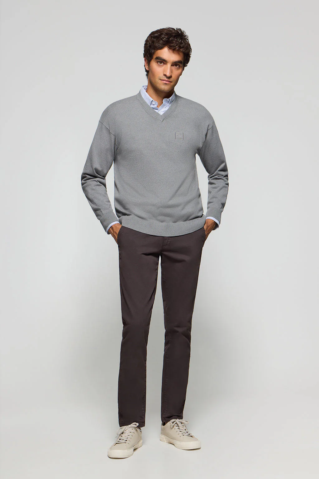 Jersey de punto Kendrick gris vigoré de cuello pico y detalles Polo Club - Image 2