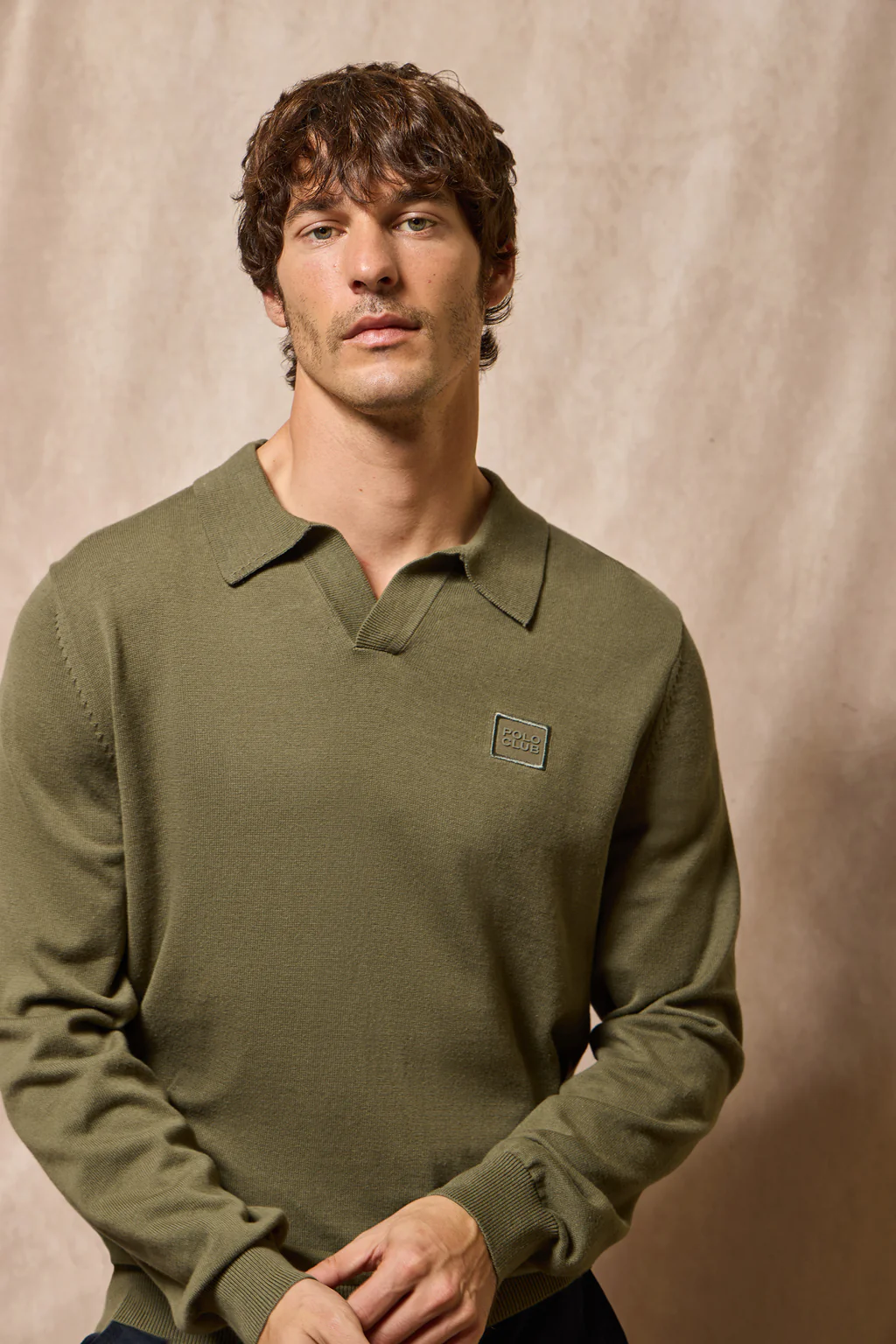Jersey verde militar Martin de cuello polo y pico con detalle Polo Club - Image 8