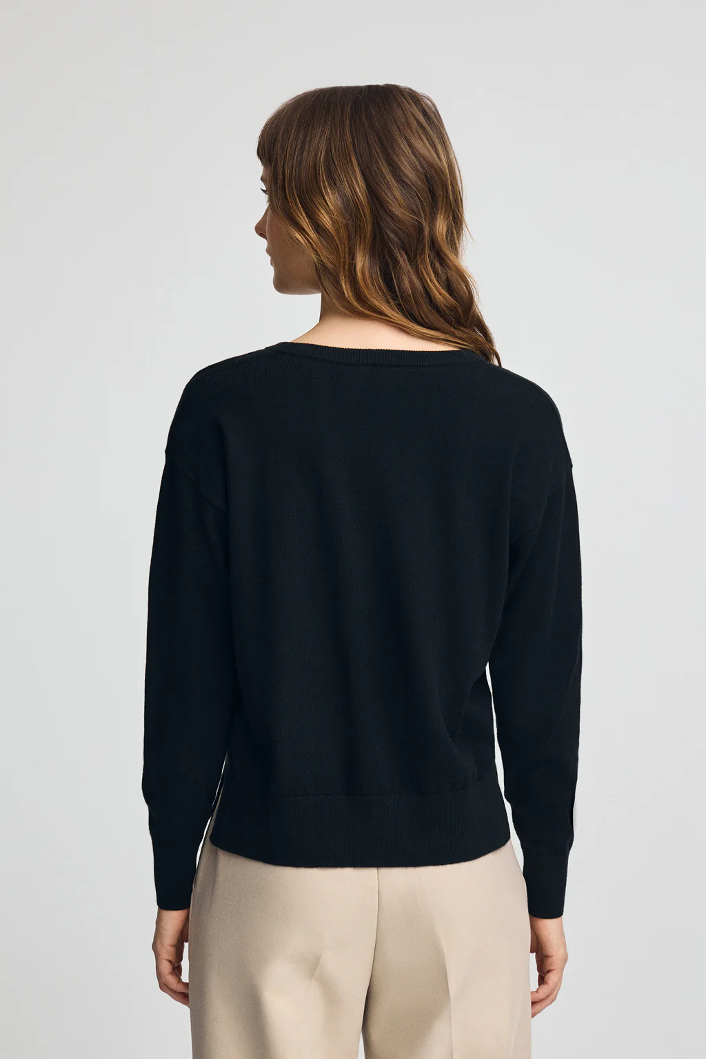 Pack mujer de dos jerseis negro y rosa vigoré de cuello pico en mezcla lana y bordado Rigby Go - Image 10