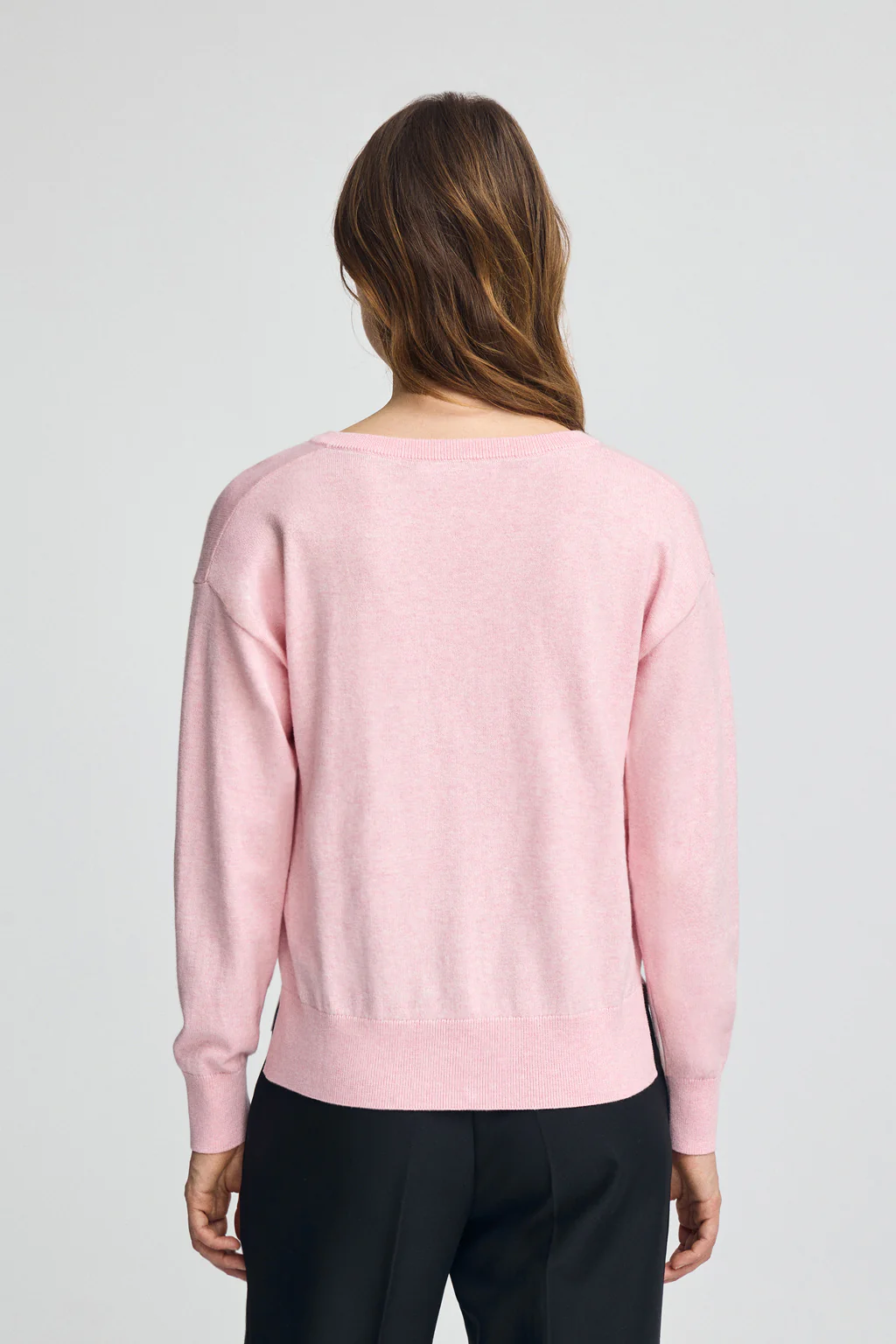 Pack mujer de dos jerseis negro y rosa vigoré de cuello pico en mezcla lana y bordado Rigby Go - Image 5