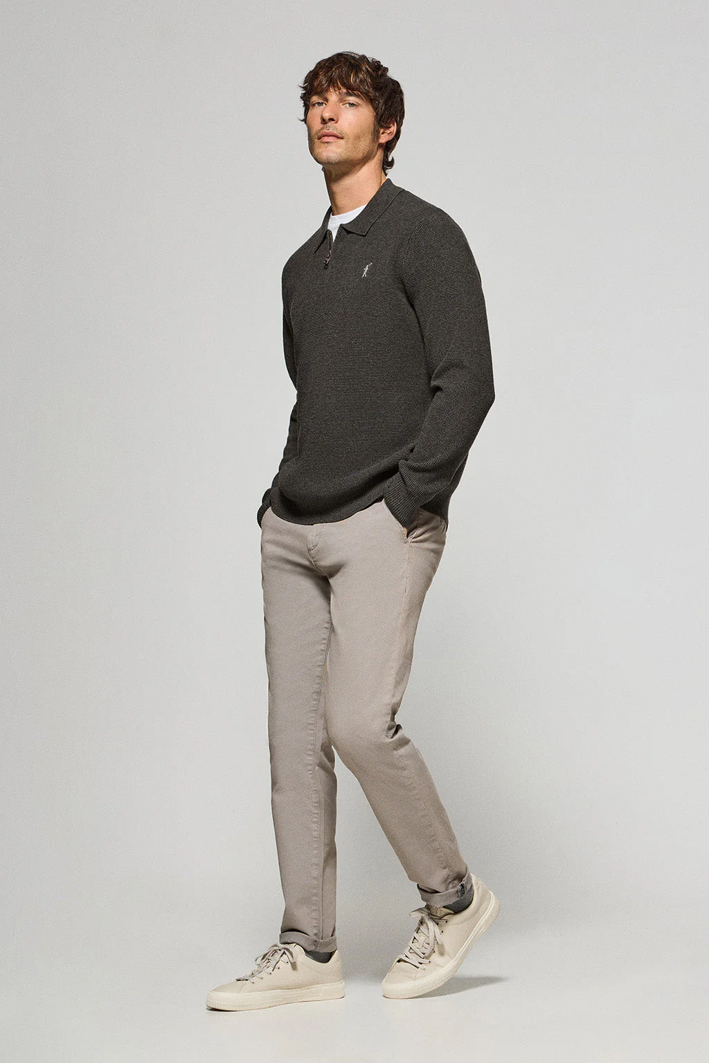 Jersey Pol gris oscuro vigoré con cuello de polo y cremallera y detalle Rigby Go - Image 3