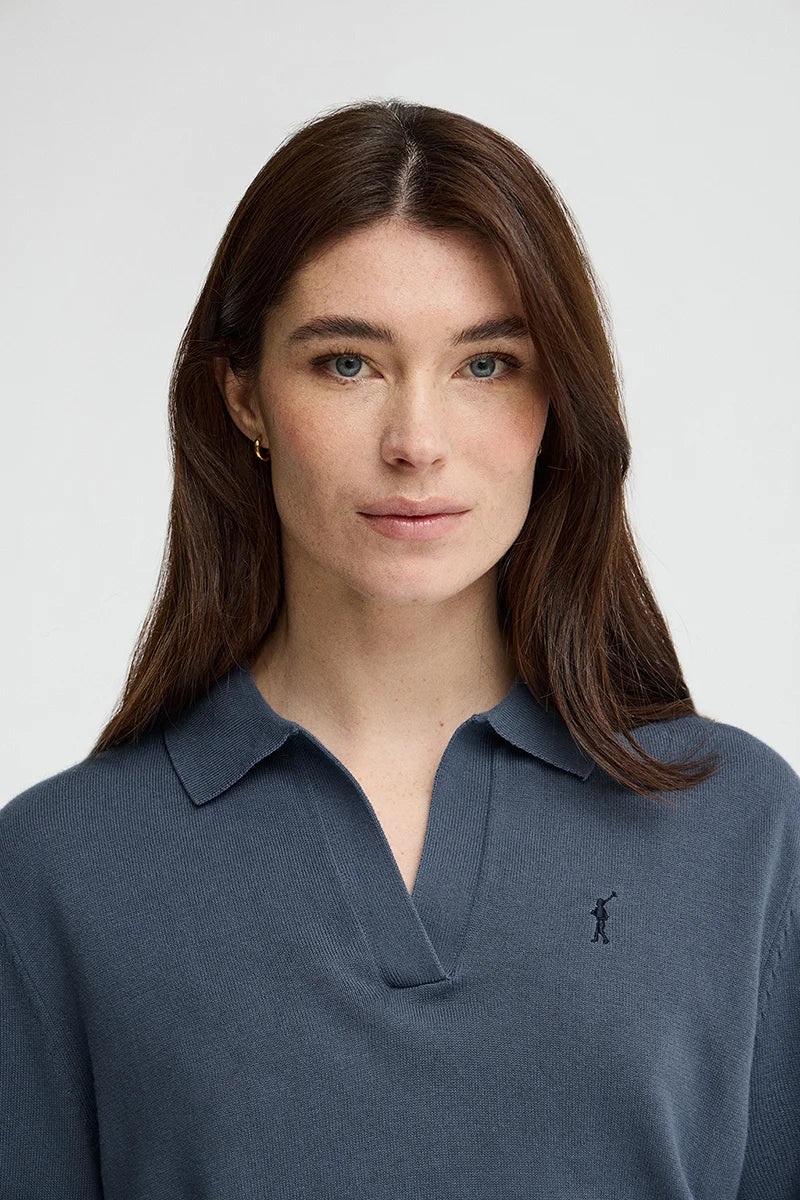 Jersey azul denim de cuello polo con logo Rigby Go - Image 2