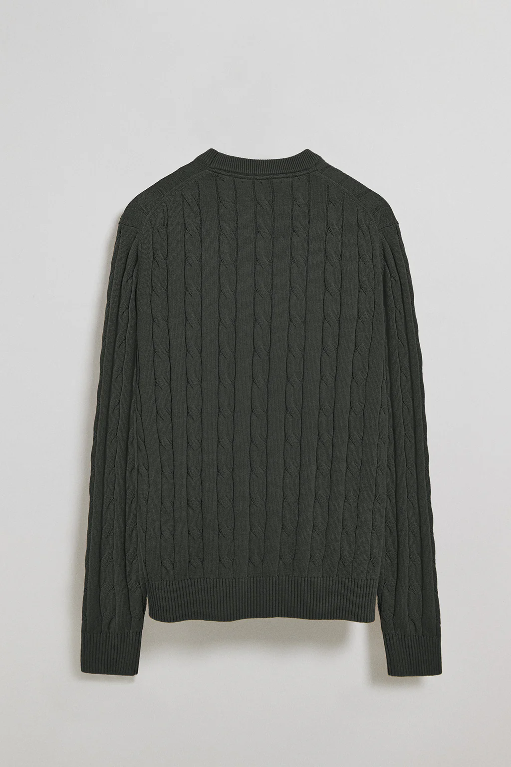 Jersey gris piedra de punto trenzado de cuello redondo y bordado Rigby Go - Image 7