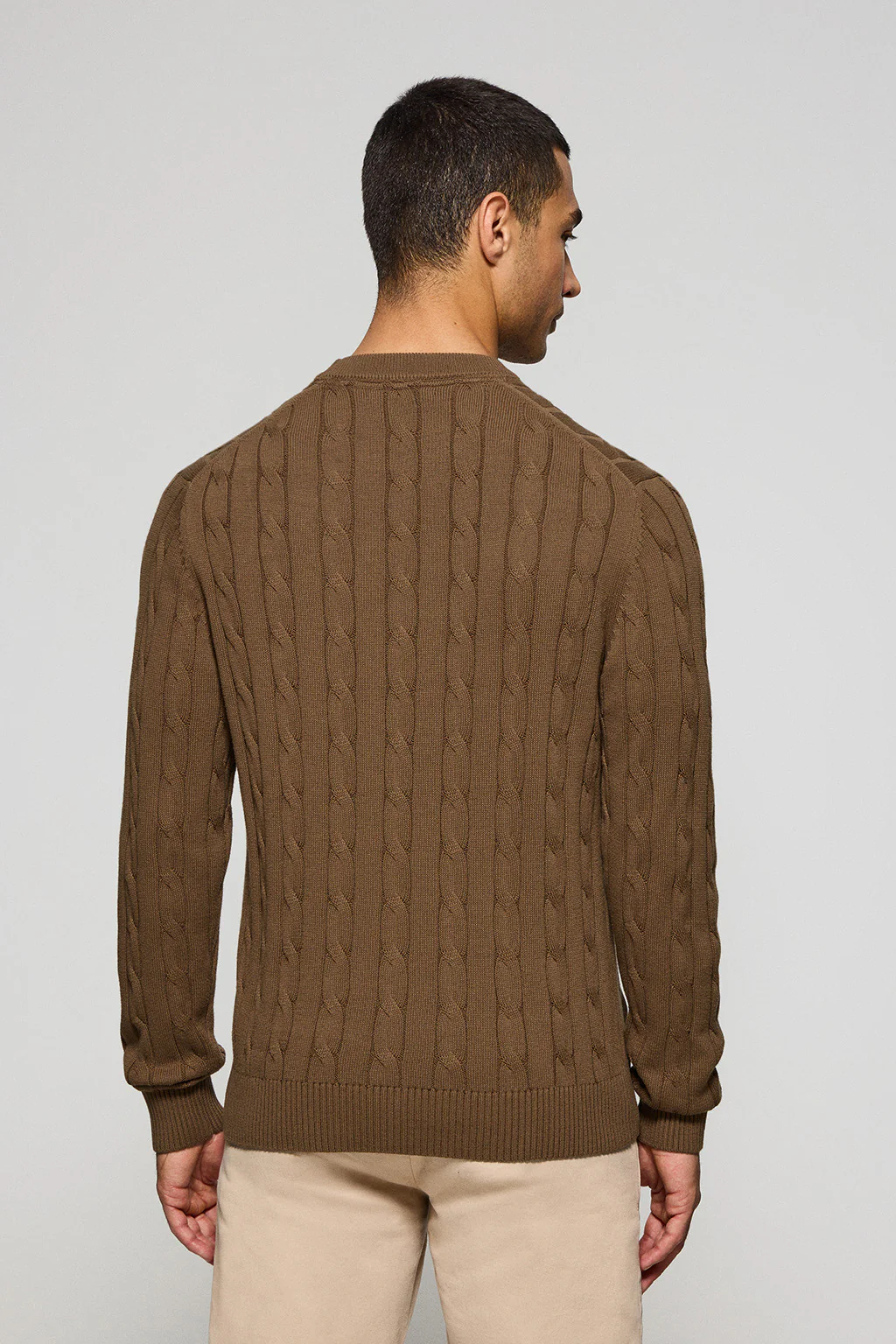 Jersey color moca de punto trenzado de cuello redondo y bordado Rigby Go - Image 4