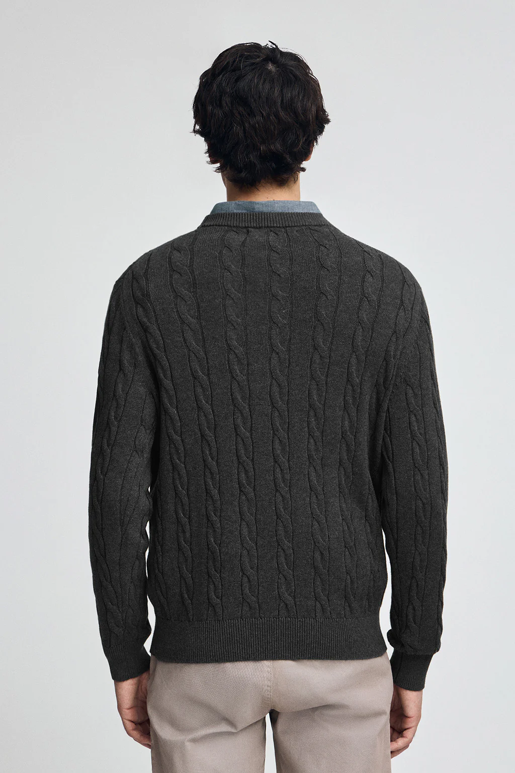 Jersey gris oscuro vigoré de punto trenzado y mezcla de lana con bordado Rigby Go - Image 4