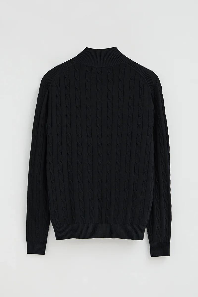 Jersey trenzado azul marino con cuello cremallera y logo Rigby Go - Image 8