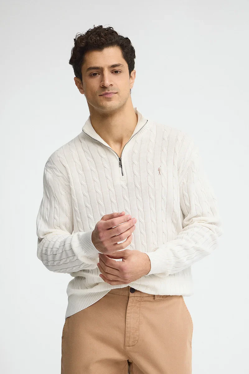 Jersey trenzado color crudo con cuello cremallera y logo Rigby Go - Image 2