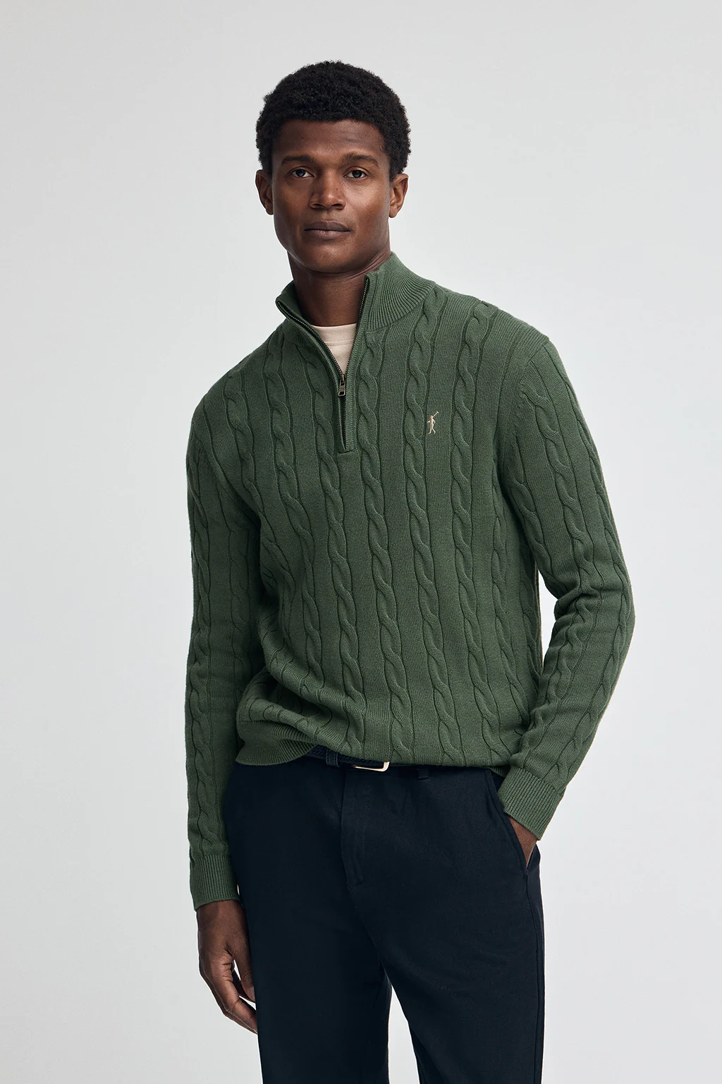 Jersey verde lodo de punto trenzado en mezcla de lana con media cremallera y bordado Rigby Go
