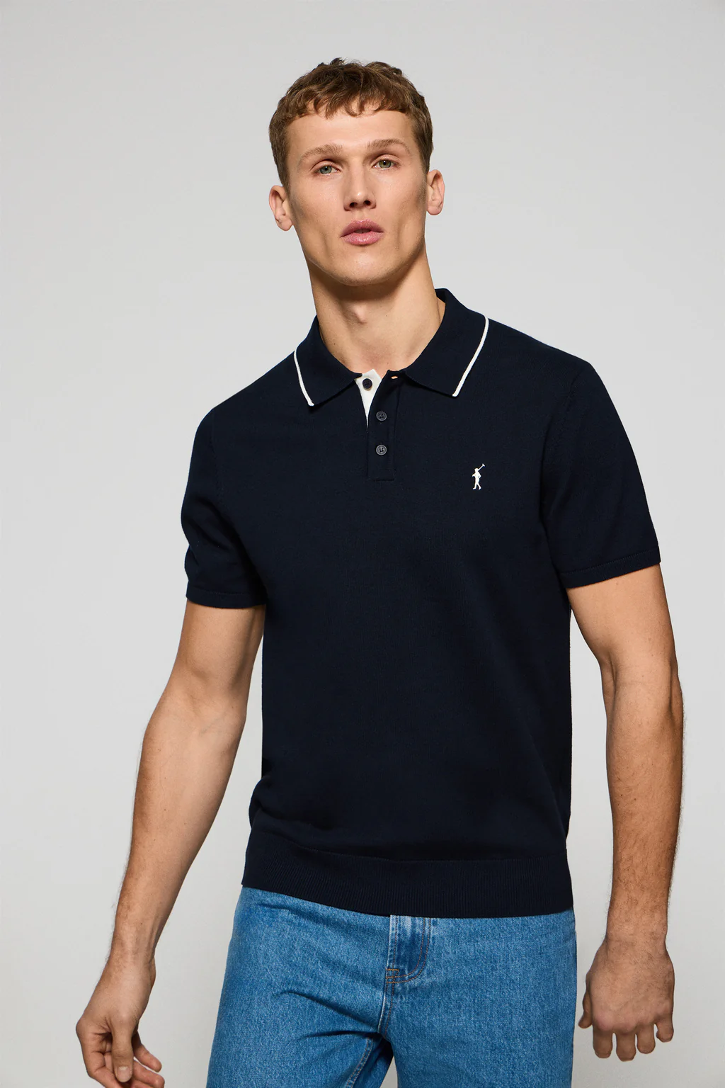 Polo azul marino de punto con botones y bordado Rigby Go