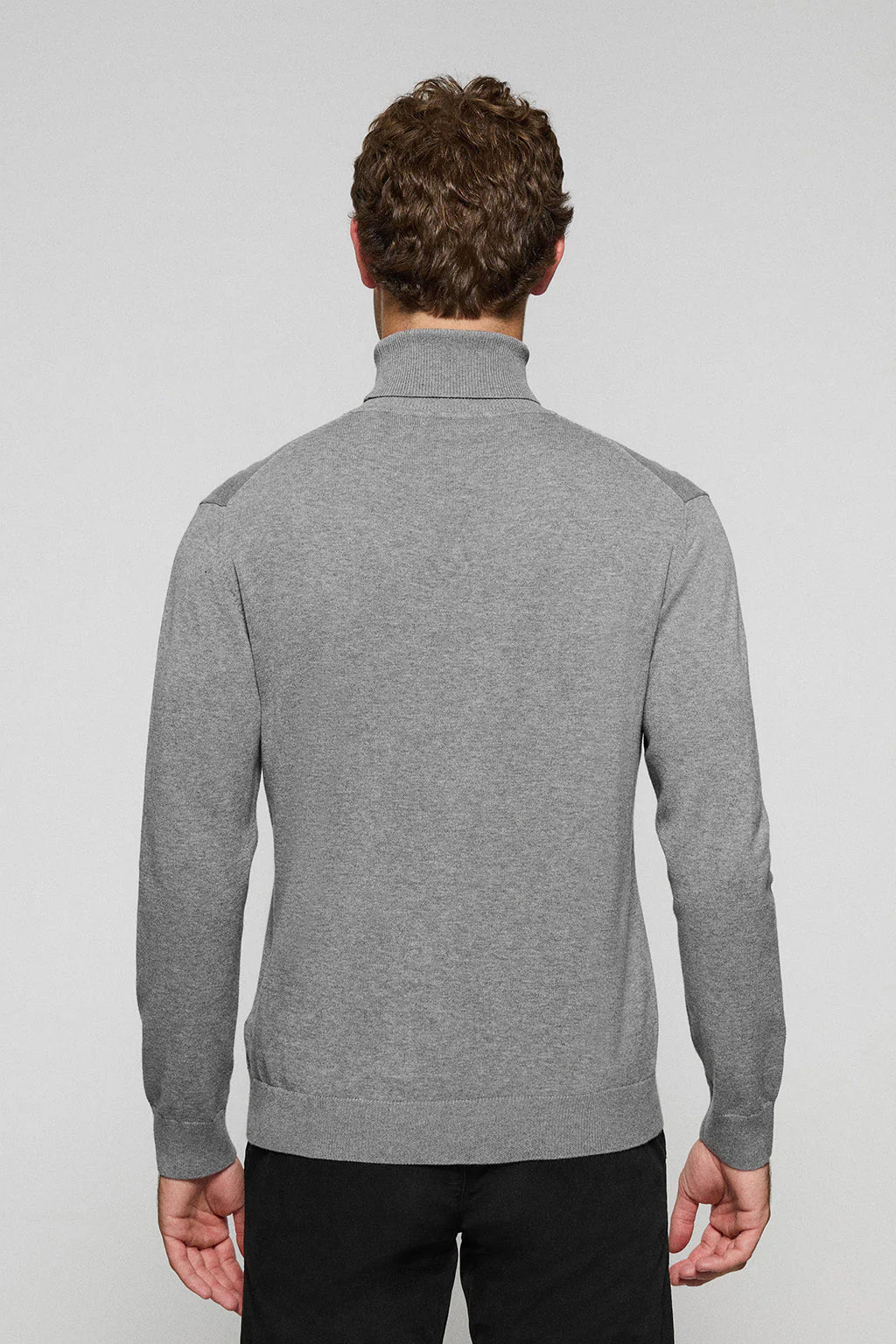 Jersey de punto gris vigoré con cuello elevado y logo bordado Rigby Go - Image 4