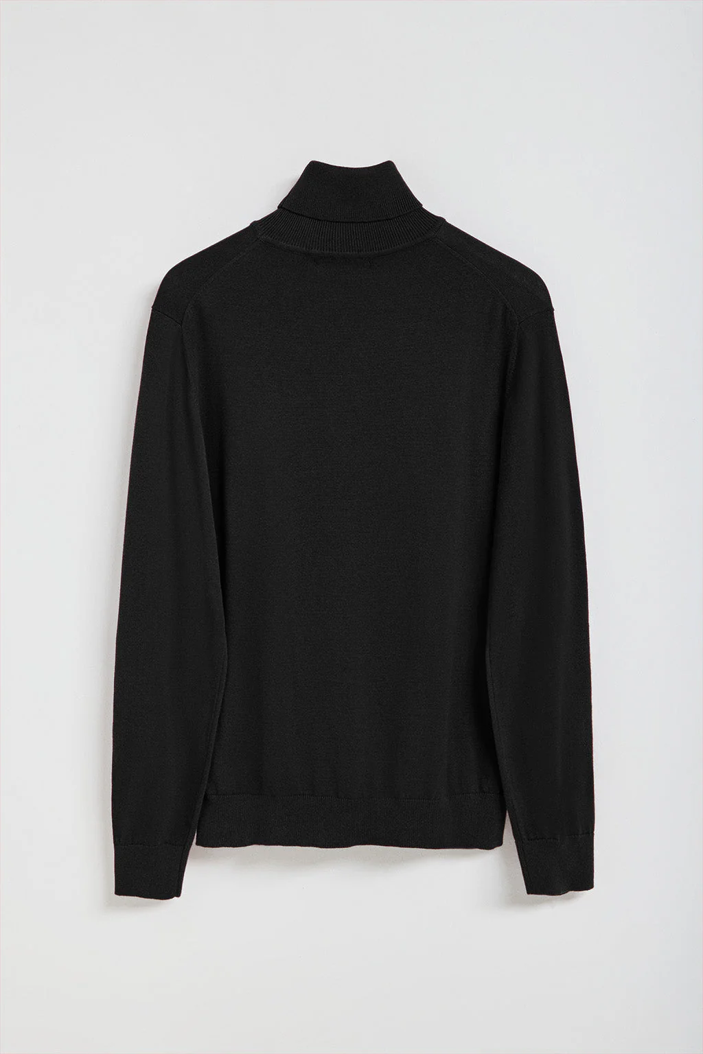 Jersey de punto negro con cuello elevado y logo bordado Rigby Go - Image 7