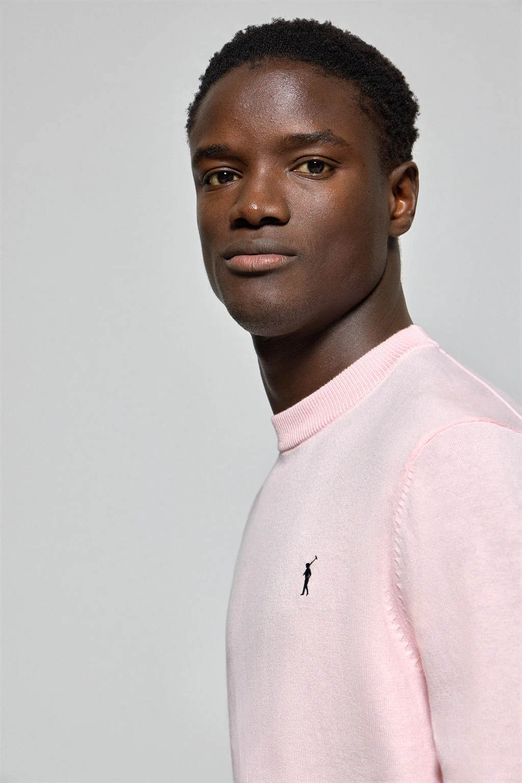 Jersey de punto rosa con cuello redondo y logo bordado Rigby Go - Image 4