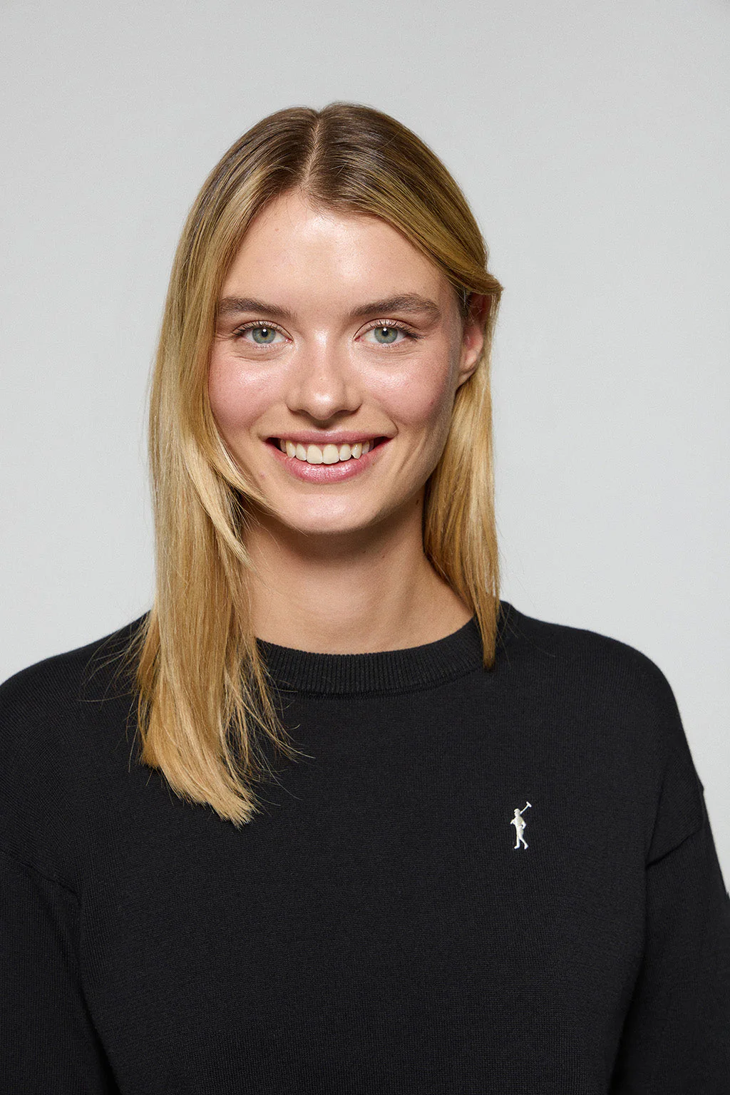 Jersey de punto negro con cuello redondo y logo bordado Rigby Go - Image 2