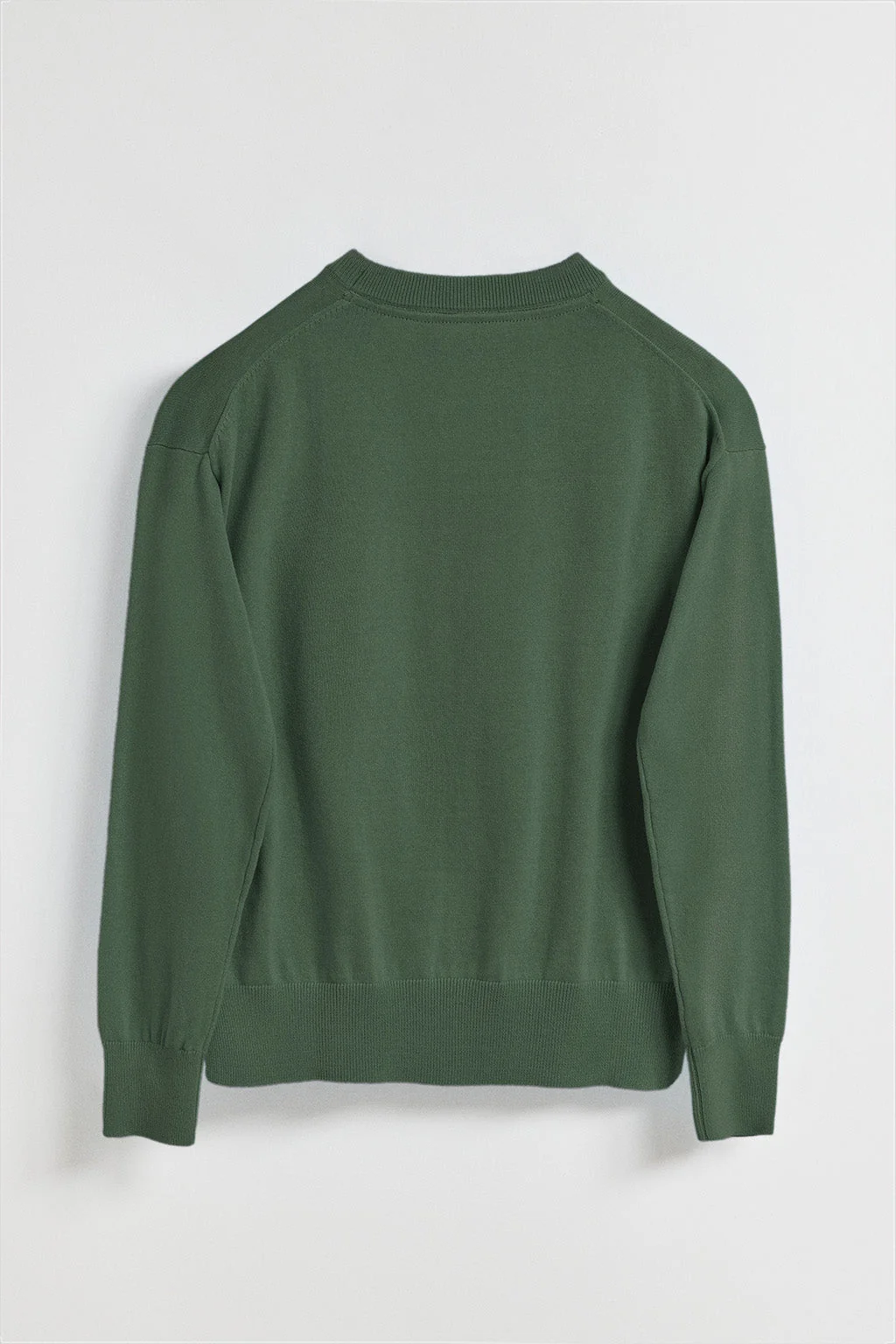 Jersey de punto color verde con cuello redondo y logo bordado Rigby Go - Image 7