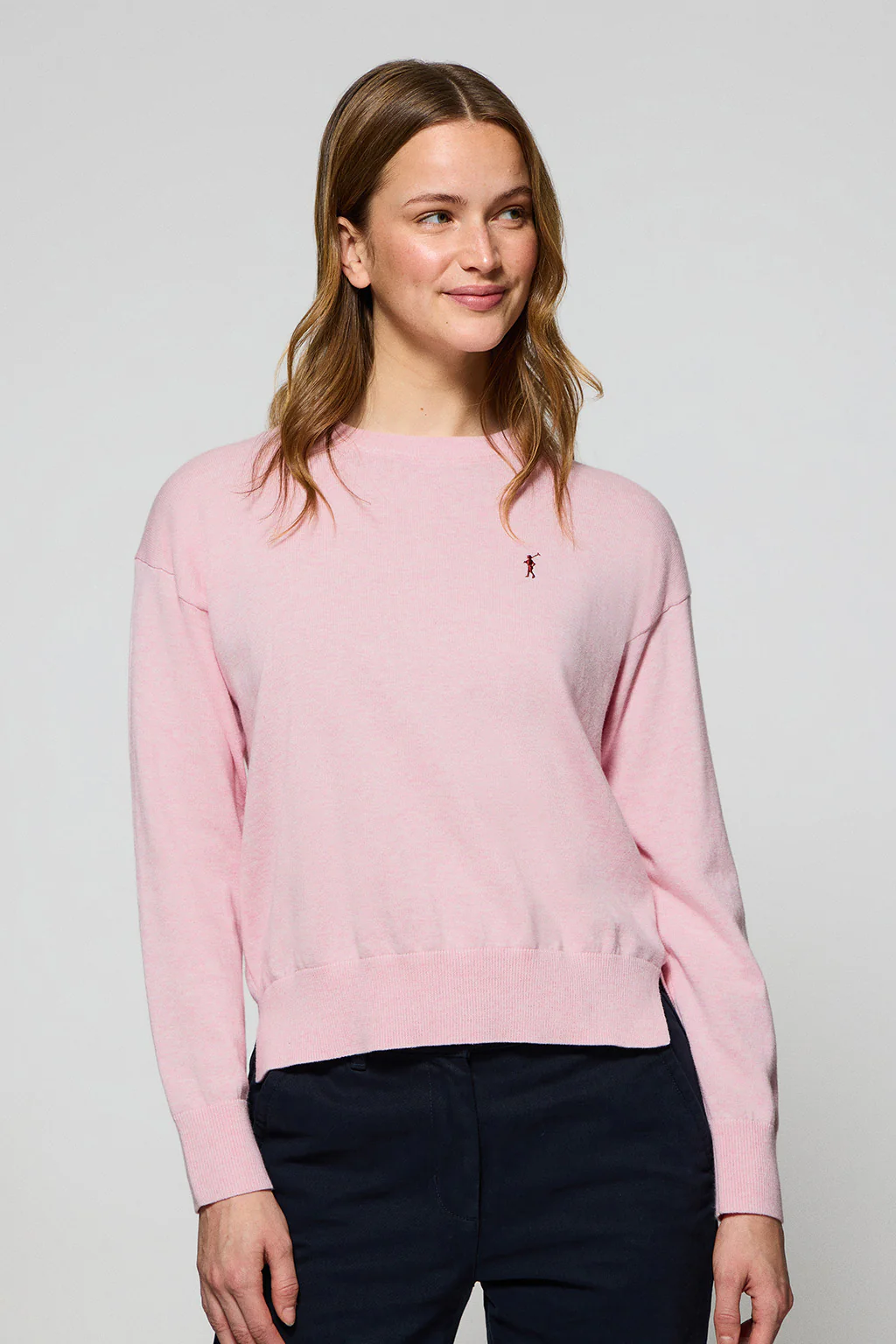 Jersey de punto color rosa vigoré con cuello redondo y logo bordado Rigby Go