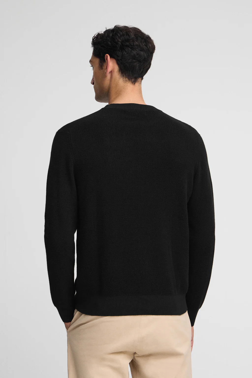 Jersey negro de cuello redondo con estructura waffle y bordado Rigby Go - Image 4
