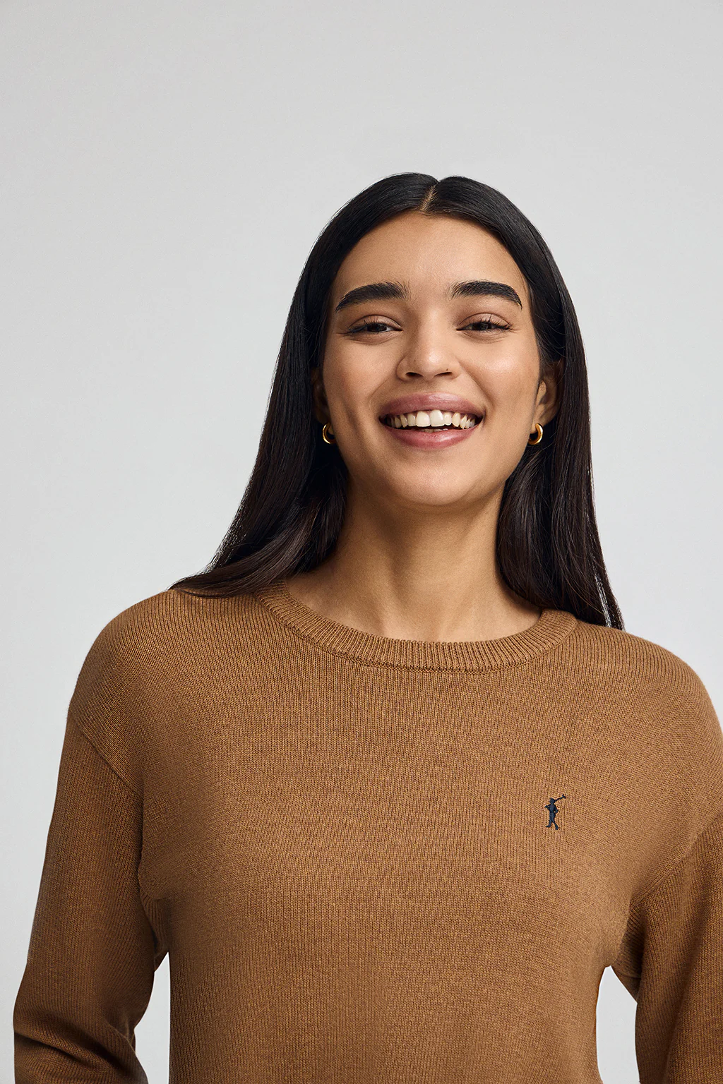 Jersey camel vigoré y cuello redondo en mezcla de lana y bordado Rigby Go
