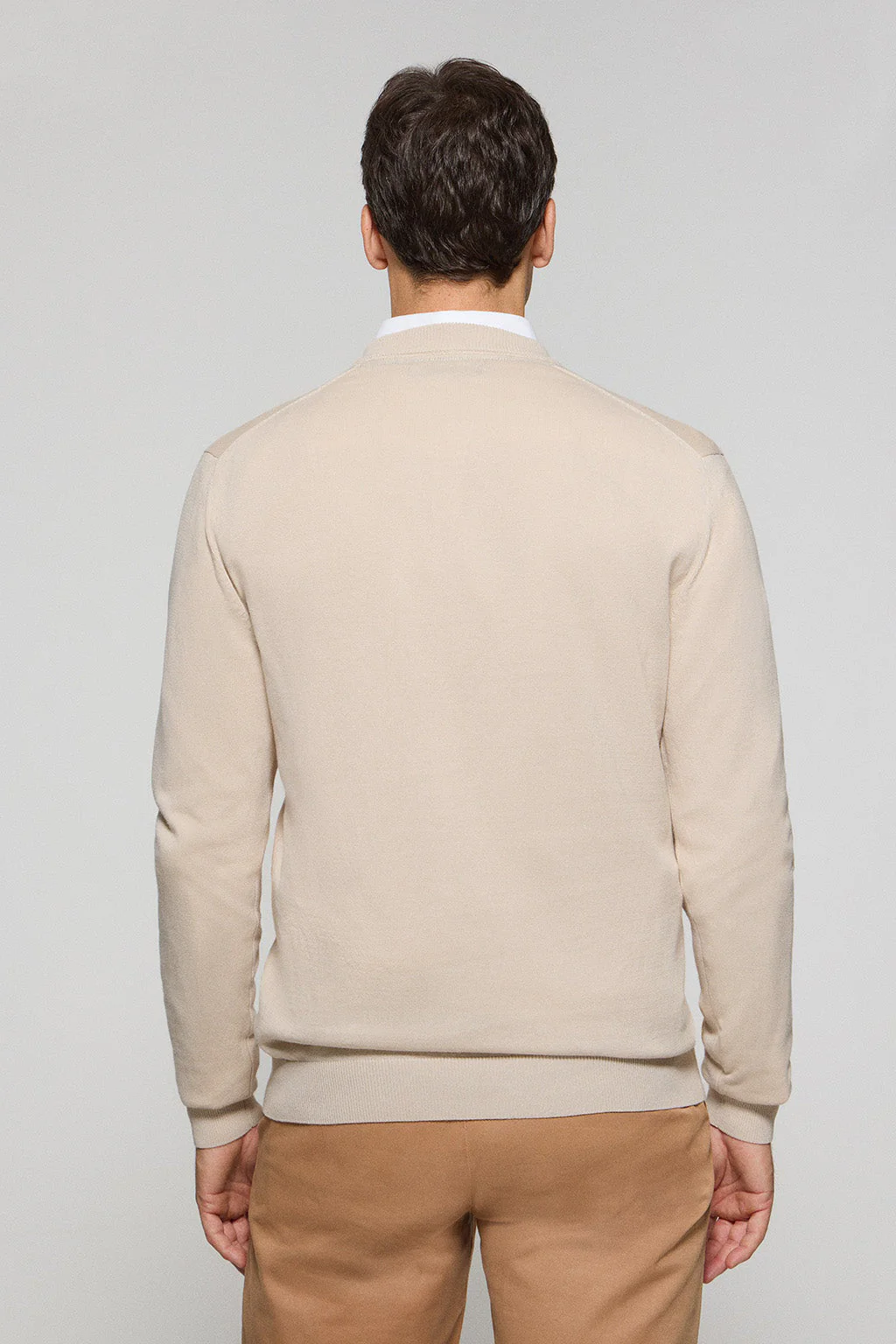 Jersey de punto beige con cuello de pico y bordado Rigby Go - Image 4