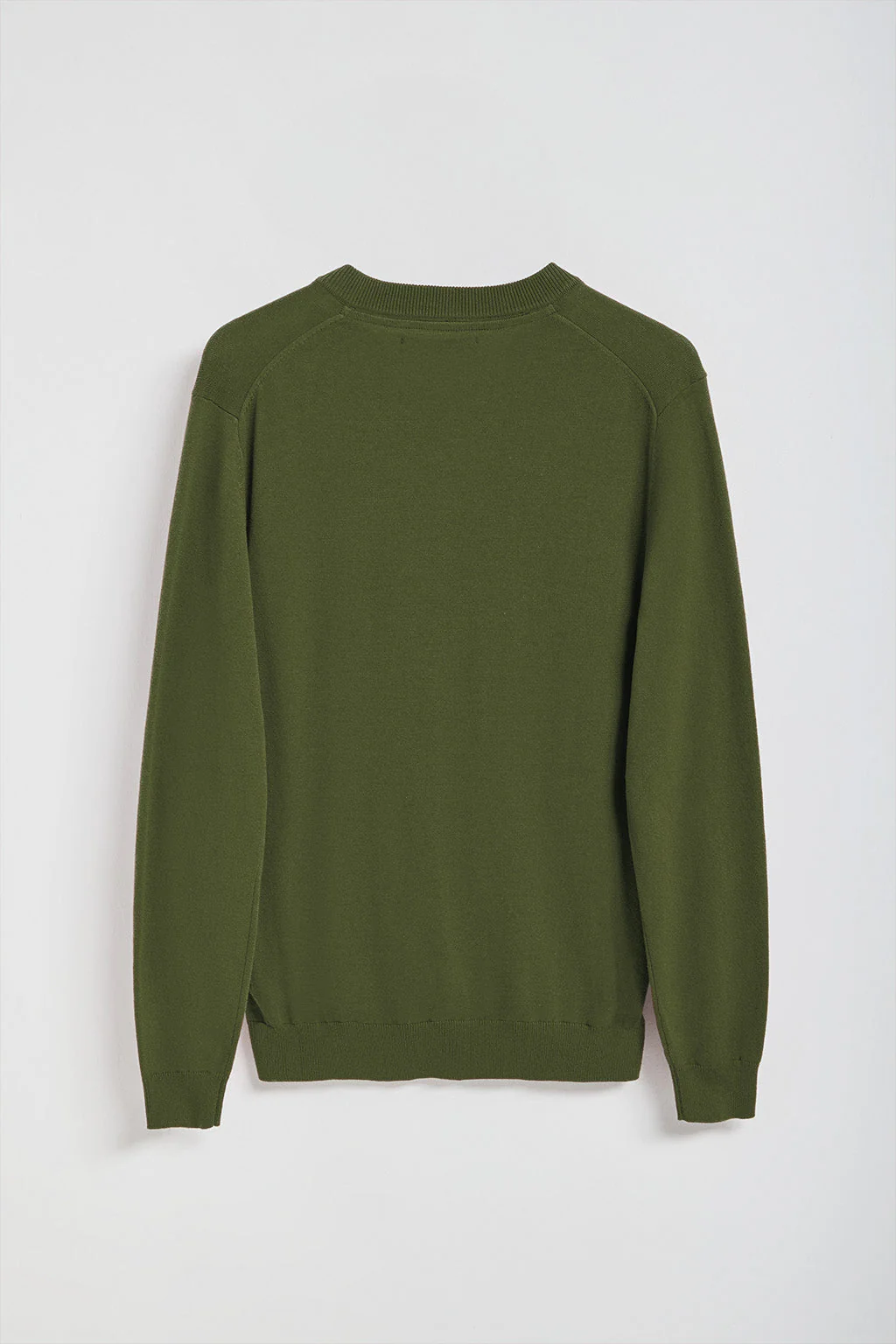 Jersey de punto verde caqui con cuello de pico y bordado Rigby Go - Image 7