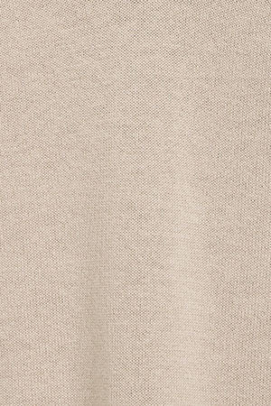 Jersey de punto beige con cuello de pico y logo bordado Rigby Go - Image 9
