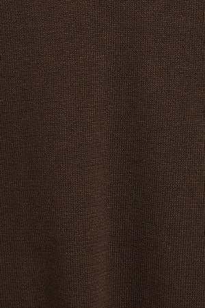 Jersey de punto marrón oscuro con cuello de pico y logo bordado Rigby Go - Image 9