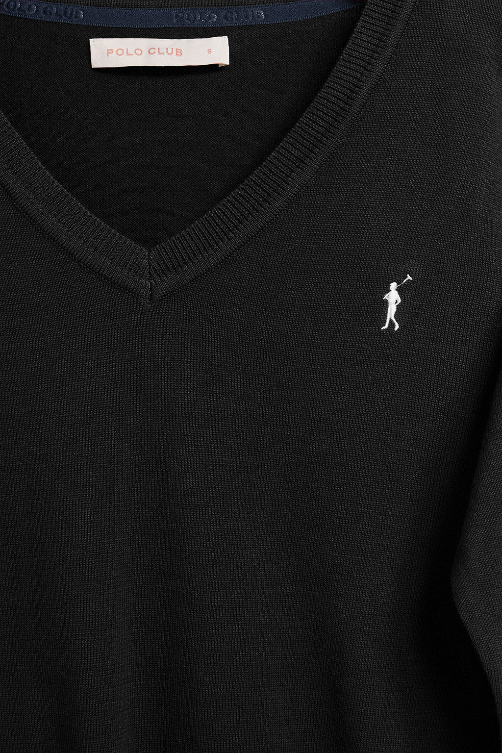 Jersey de punto negro con cuello de pico y logo bordado Rigby Go - Image 6