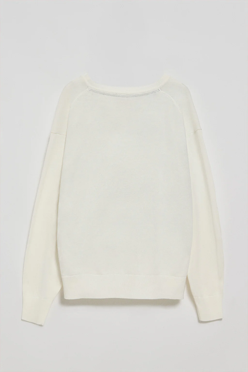 Jersey beige de punto con cuello de pico y logo bordado Rigby Go - Image 9