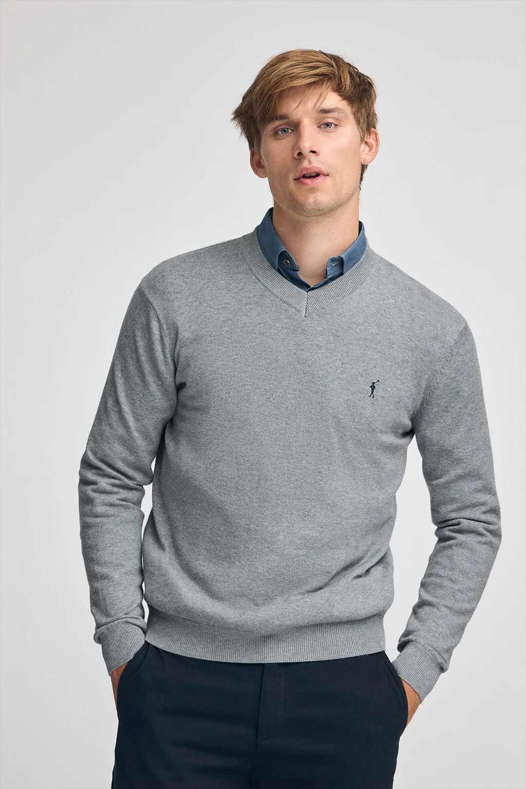 Jersey gris vigoré de cuello pico y mezcla lana con bordado Rigby Go - Image 2