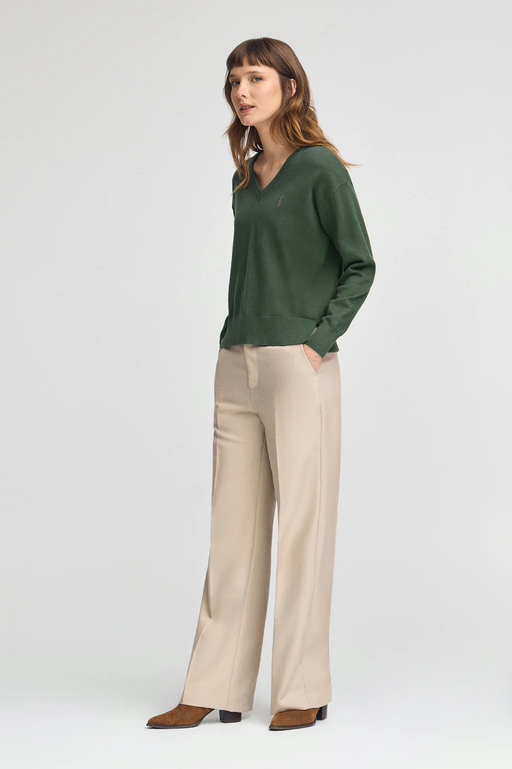 Jersey verde lodo de cuello pico con mezcla de lana y bordado Rigby Go - Image 4