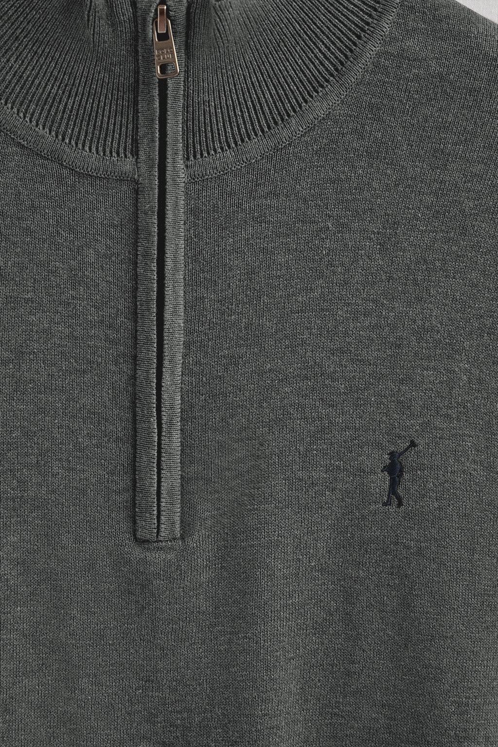 Jersey gris oscuro vigoré de algodón con cuello de media cremallera y bordado Rigby Go - Image 6