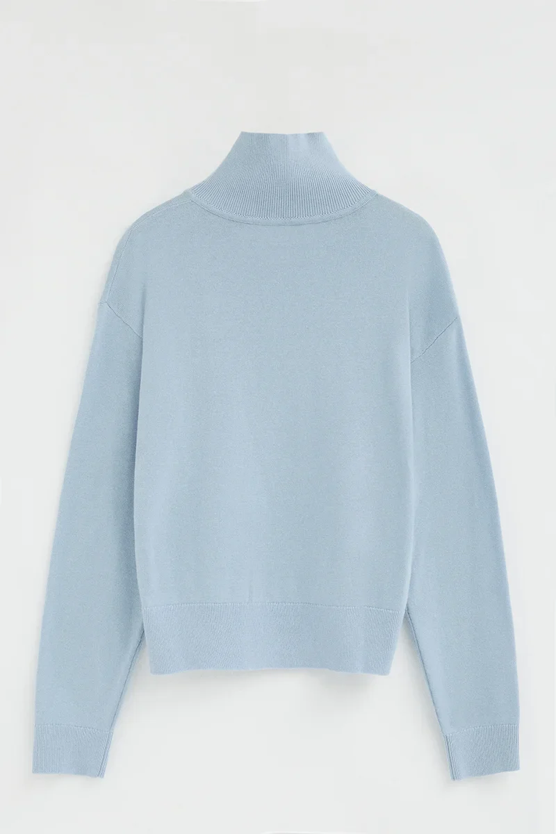 Jersey azul claro de cuello cremallera con bordado Rigby Go - Image 8