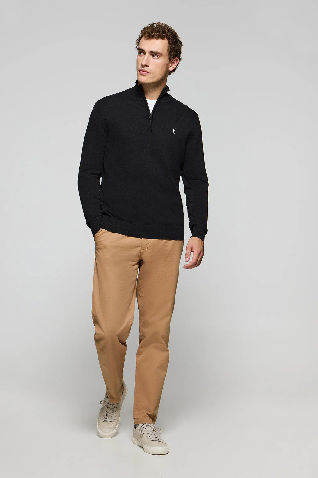 Jersey de punto negro con cremallera y logo bordado Rigby Go - Image 3
