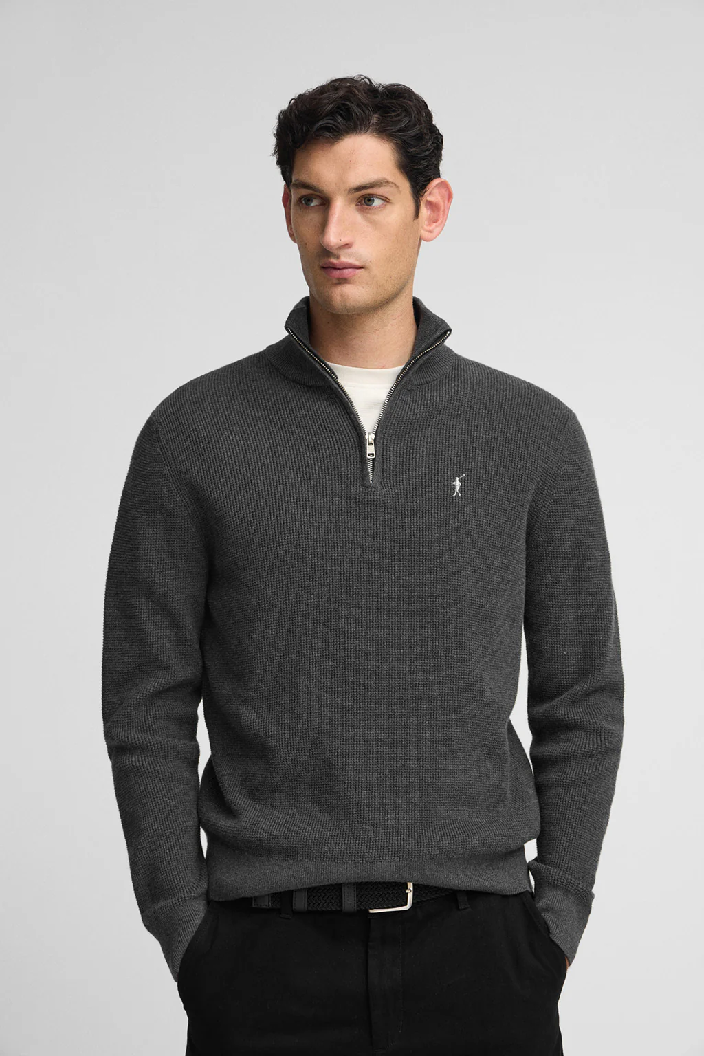 Jersey gris oscuro vigoré de media cremallera con estructura waffle y bordado Rigby Go